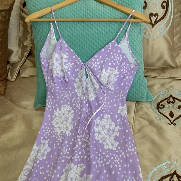 Revolve Endless Summer Floral Suki Dress in Purple Lavender - Picture 3 of 12